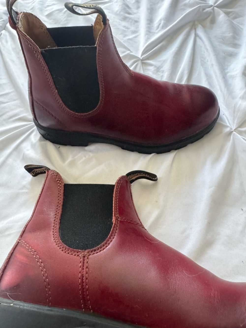 Blundstone Women’s Burgundy Leather - excellent condition!